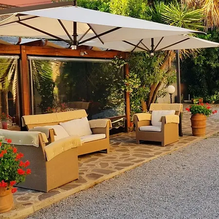 Girasole Seaside And Pool *